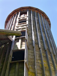 Oregon barn silo, photo by Linda A Levy, Santa Cruz, CA Digital Artist